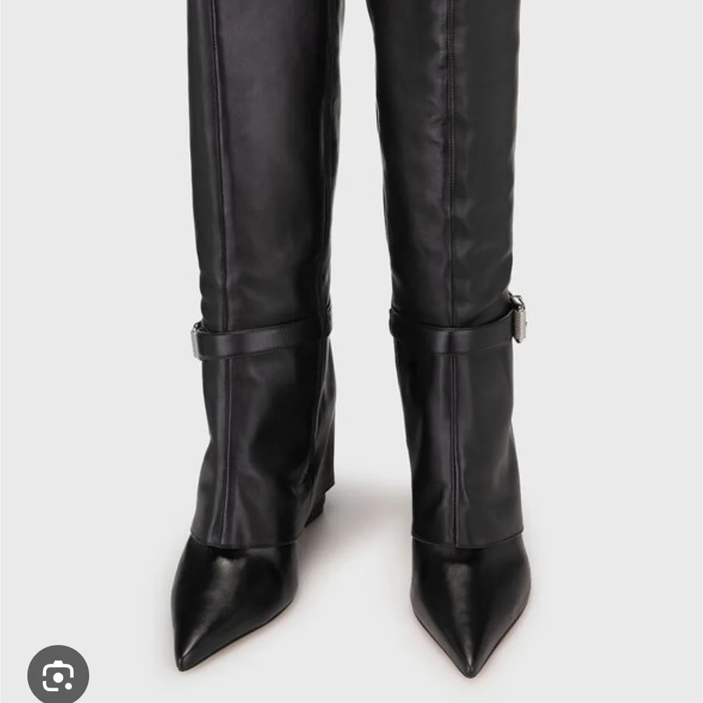 SCHUTZ Black Leather Boots - Picture 1 of 12